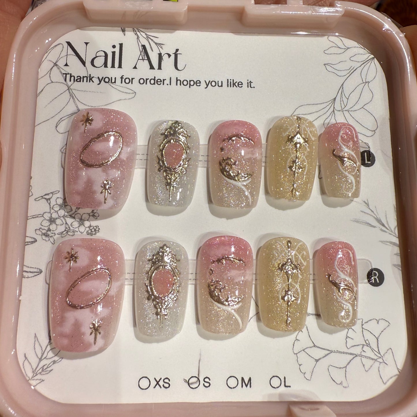 穿戴甲片，實物圖，